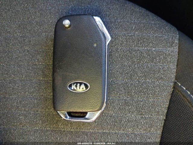 2021 KIA SOUL S 11