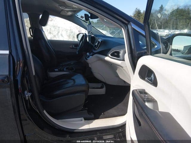 2020 CHRYSLER PACIFICA TOURING L 5