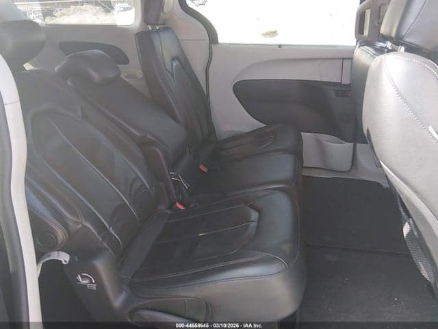 2020 CHRYSLER PACIFICA TOURING L 8