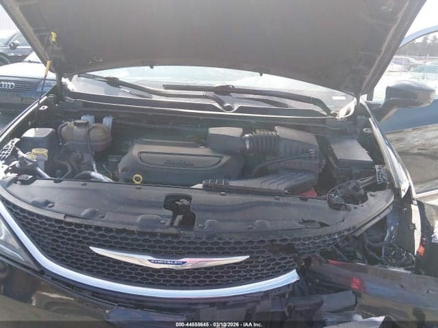 2020 CHRYSLER PACIFICA TOURING L 10