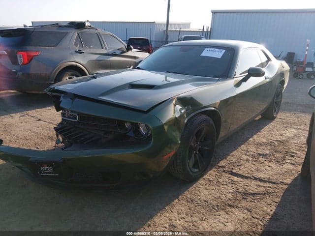 2019 DODGE CHALLENGER SXT 2