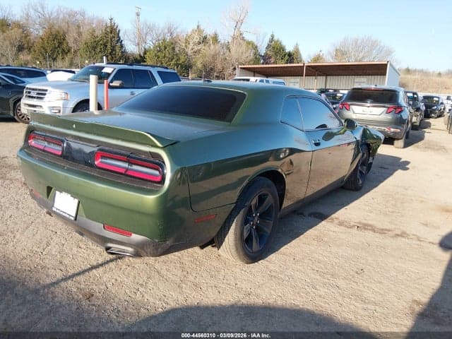 2019 DODGE CHALLENGER SXT 4