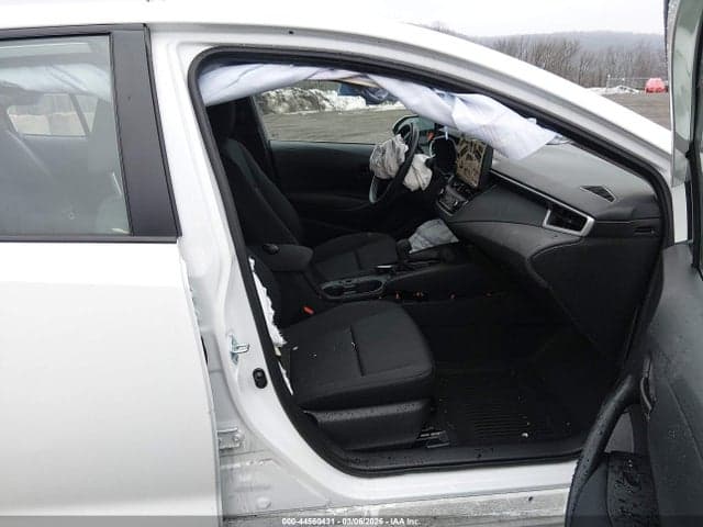 2025 TOYOTA COROLLA LE 5
