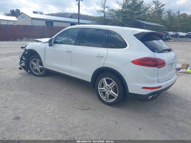 2015 PORSCHE CAYENNE S 3