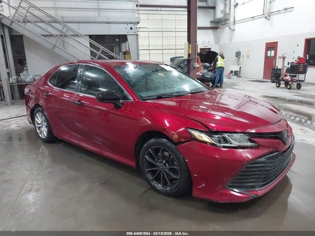 2019 TOYOTA CAMRY LE