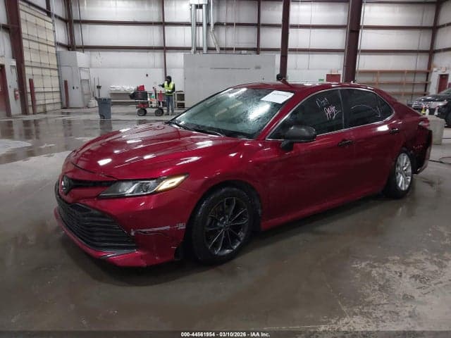 2019 TOYOTA CAMRY LE 2