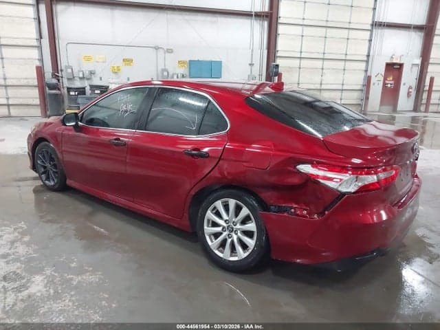 2019 TOYOTA CAMRY LE 3