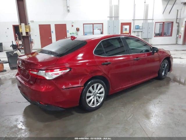 2019 TOYOTA CAMRY LE 4