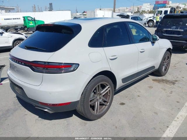 2019 PORSCHE MACAN 4