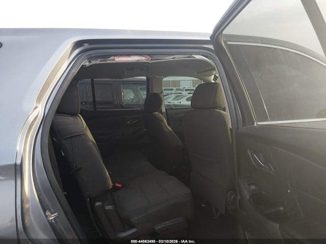 2019 CHEVROLET TRAVERSE LS 8
