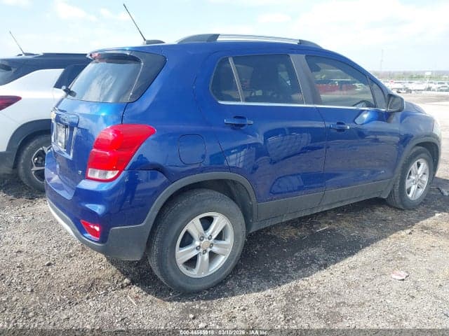 2017 CHEVROLET TRAX LT 4
