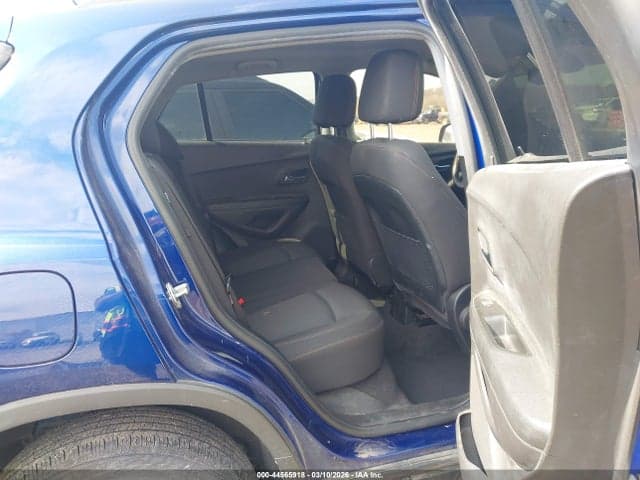 2017 CHEVROLET TRAX LT 8