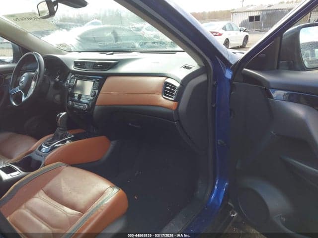 2017 NISSAN ROGUE SL 5