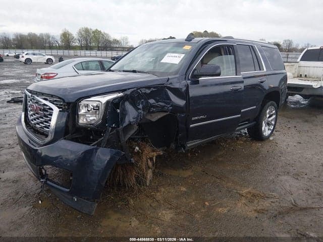 2018 GMC YUKON DENALI 2