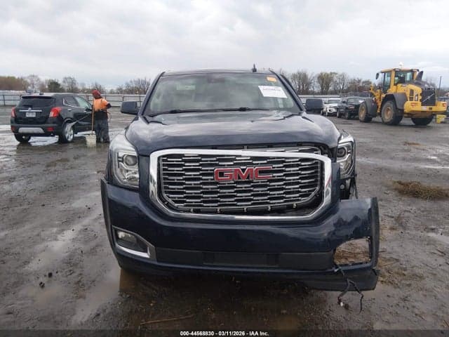 2018 GMC YUKON DENALI 12