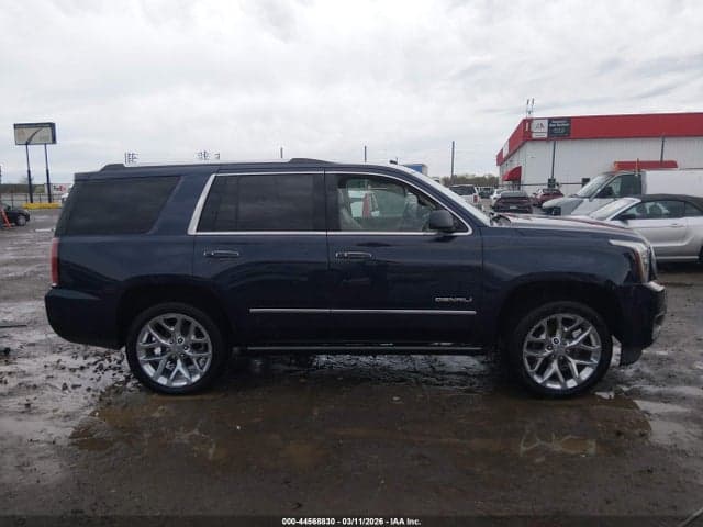 2018 GMC YUKON DENALI 13