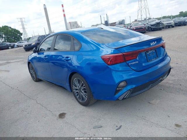 2023 KIA FORTE GT-LINE 3
