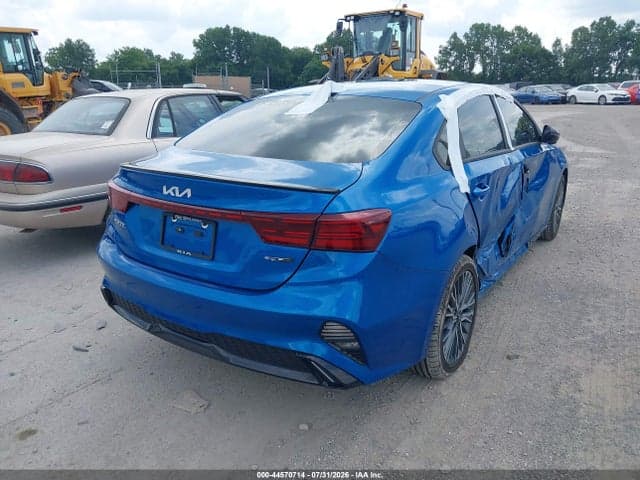 2023 KIA FORTE GT-LINE 4