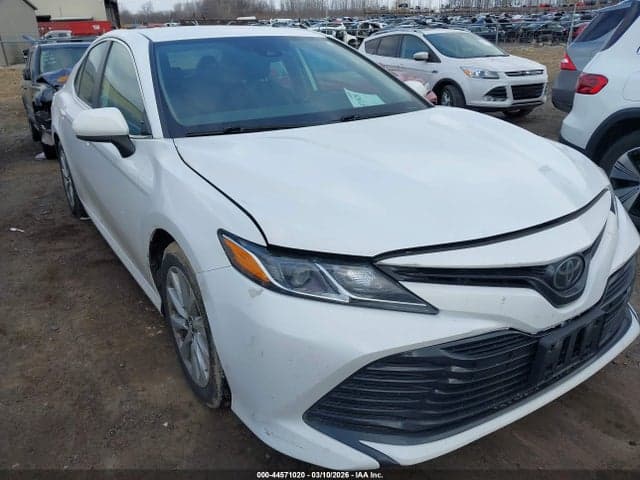 2020 TOYOTA CAMRY LE - 1
