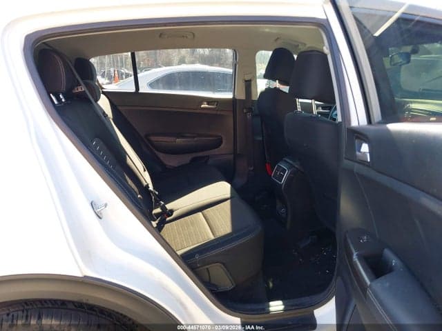 2018 KIA SPORTAGE LX 8