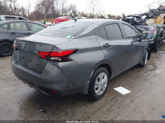 2024 NISSAN VERSA 1.6 S 4