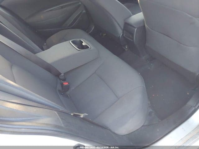 2021 TOYOTA COROLLA LE 8
