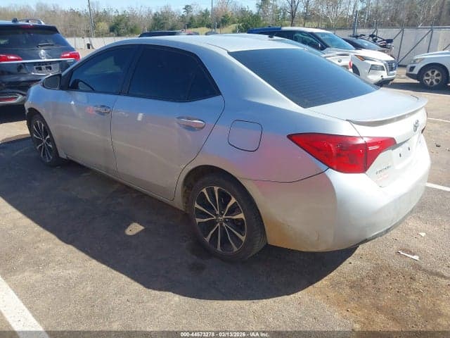 2019 TOYOTA COROLLA SE 3