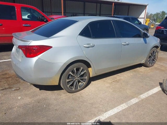2019 TOYOTA COROLLA SE 4