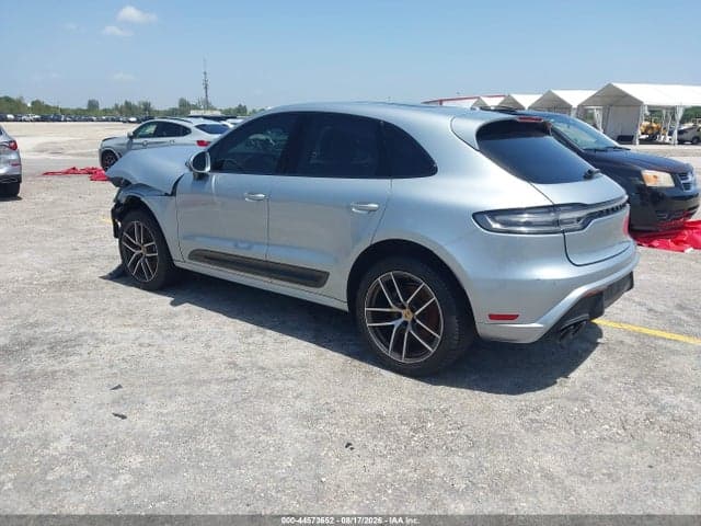 2024 PORSCHE MACAN T 3