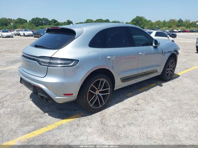 2024 PORSCHE MACAN T 4