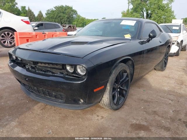 2018 DODGE CHALLENGER SXT 2