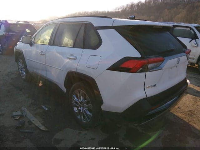 2020 TOYOTA RAV4 LIMITED 3