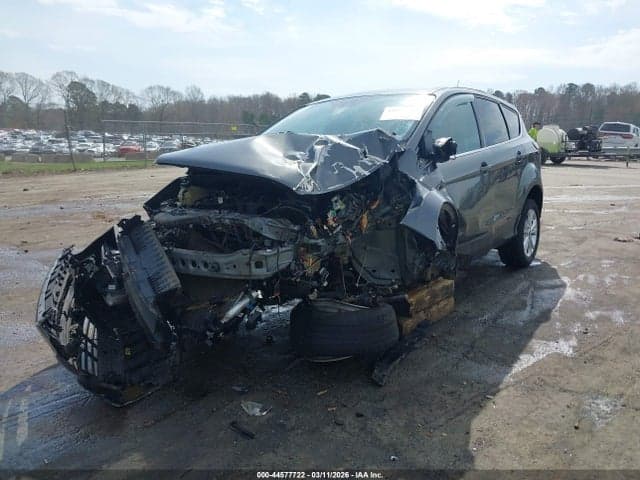 2019 FORD ESCAPE SE 2
