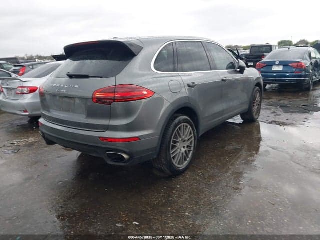 2017 PORSCHE CAYENNE 4