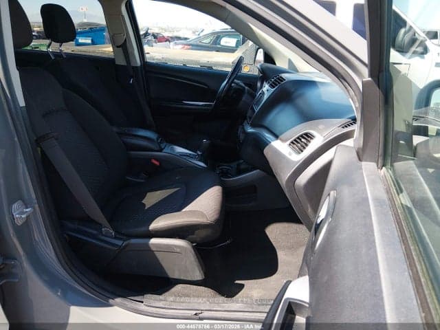 2019 DODGE JOURNEY SE 5