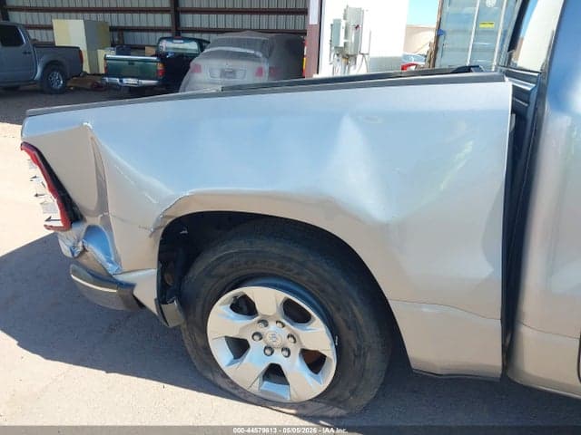 2024 RAM 1500 BIG HORN 4X2 5'7 BOX 20