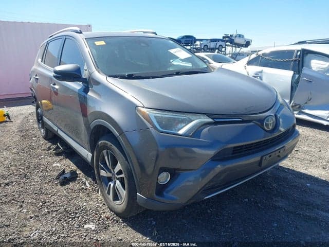 2018 TOYOTA RAV4 XLE 1