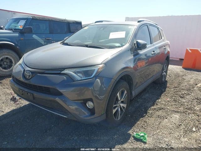 2018 TOYOTA RAV4 XLE 2