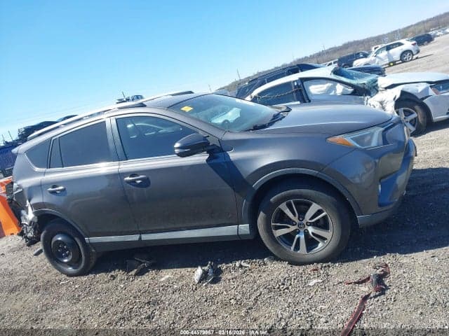 2018 TOYOTA RAV4 XLE 13