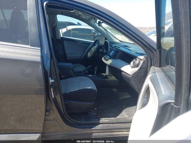 2018 TOYOTA RAV4 XLE 5