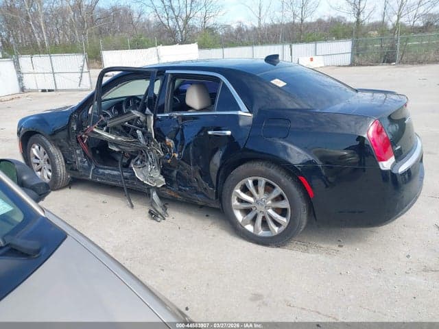 2018 CHRYSLER 300 LIMITED AWD 13