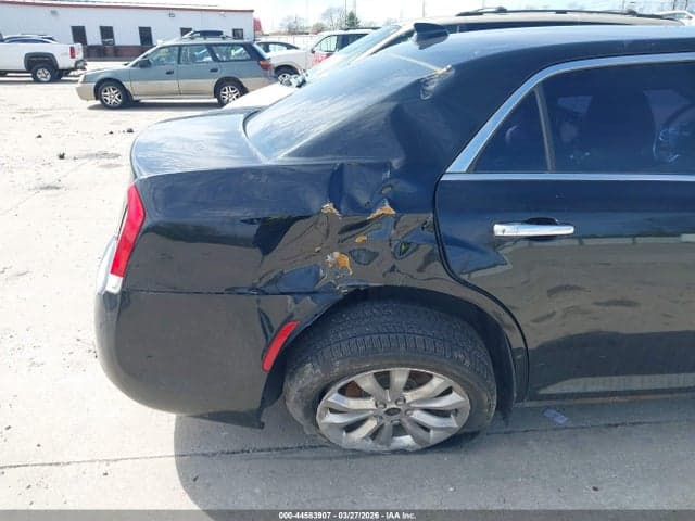 2018 CHRYSLER 300 LIMITED AWD 16