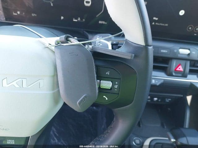 2025 KIA K4 GT-LINE 11