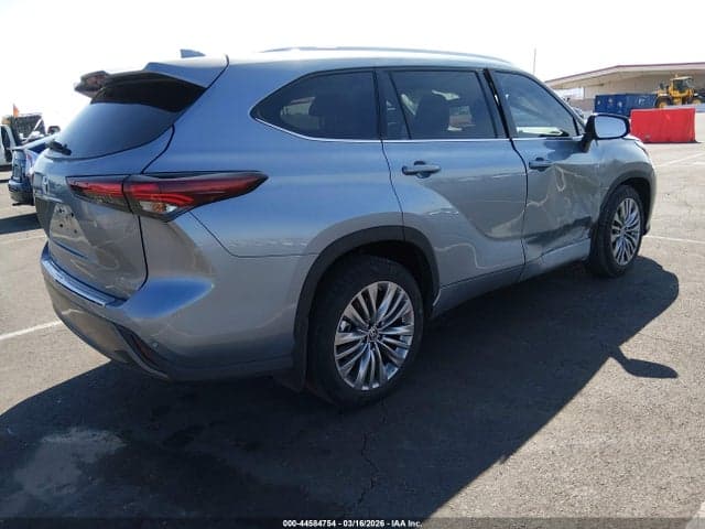 2024 TOYOTA HIGHLANDER PLATINUM 4
