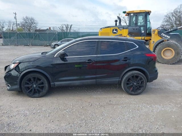 2017 NISSAN ROGUE SPORT SL 14
