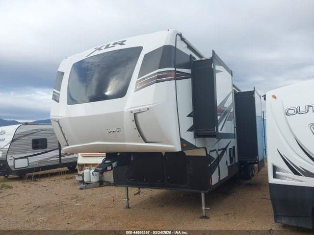 2022 FOREST RIVER XLF35DK5 2