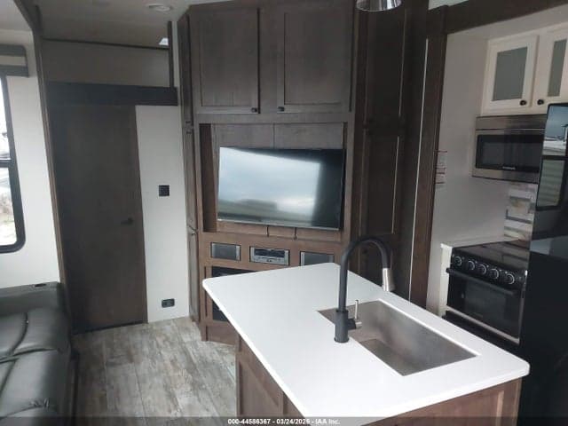 2022 FOREST RIVER XLF35DK5 5