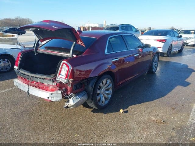 2018 CHRYSLER 300 LIMITED 4