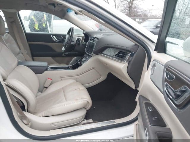 2019 LINCOLN CONTINENTAL RESERVE 6