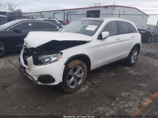 2018 MERCEDES-BENZ GLC 300 4MATIC 2